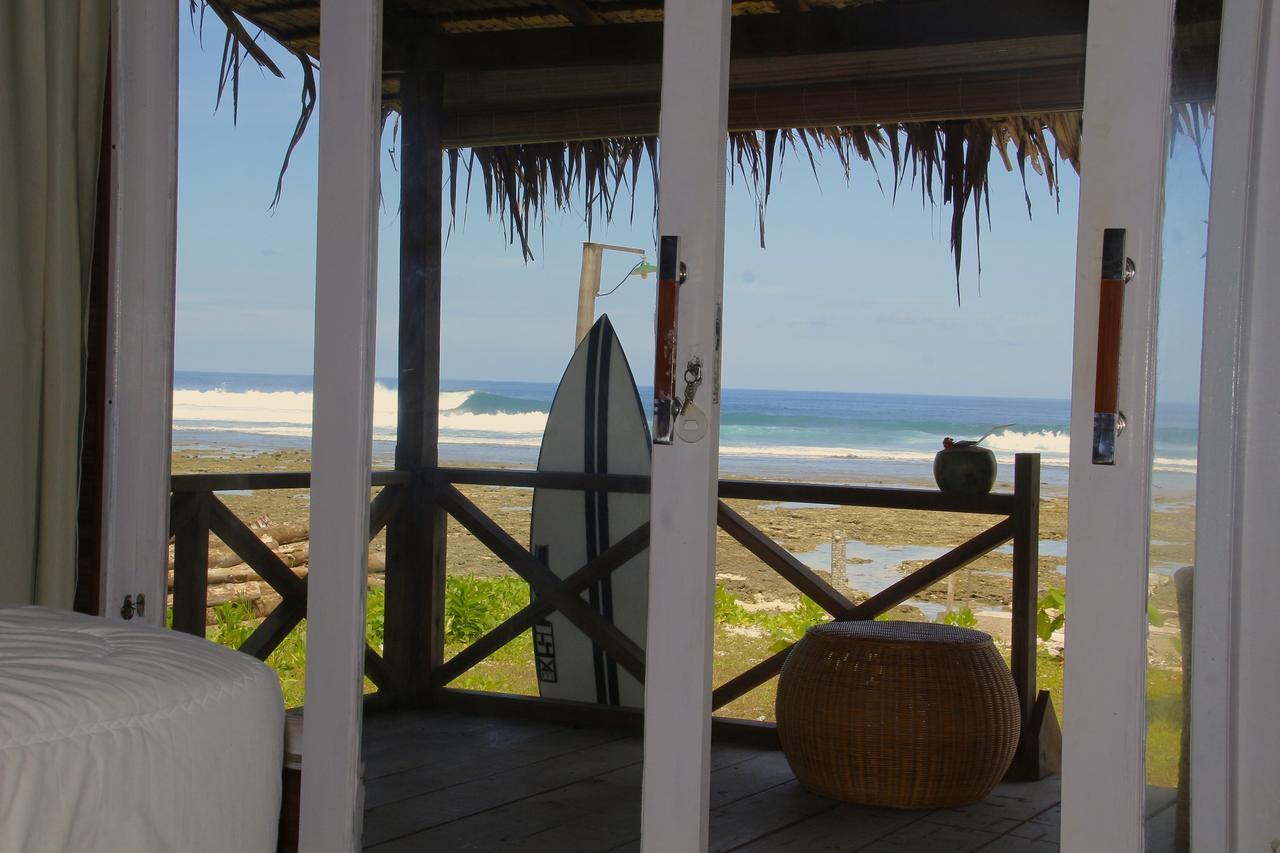 Baturundung Surf Resort Naibos Eksteriør billede